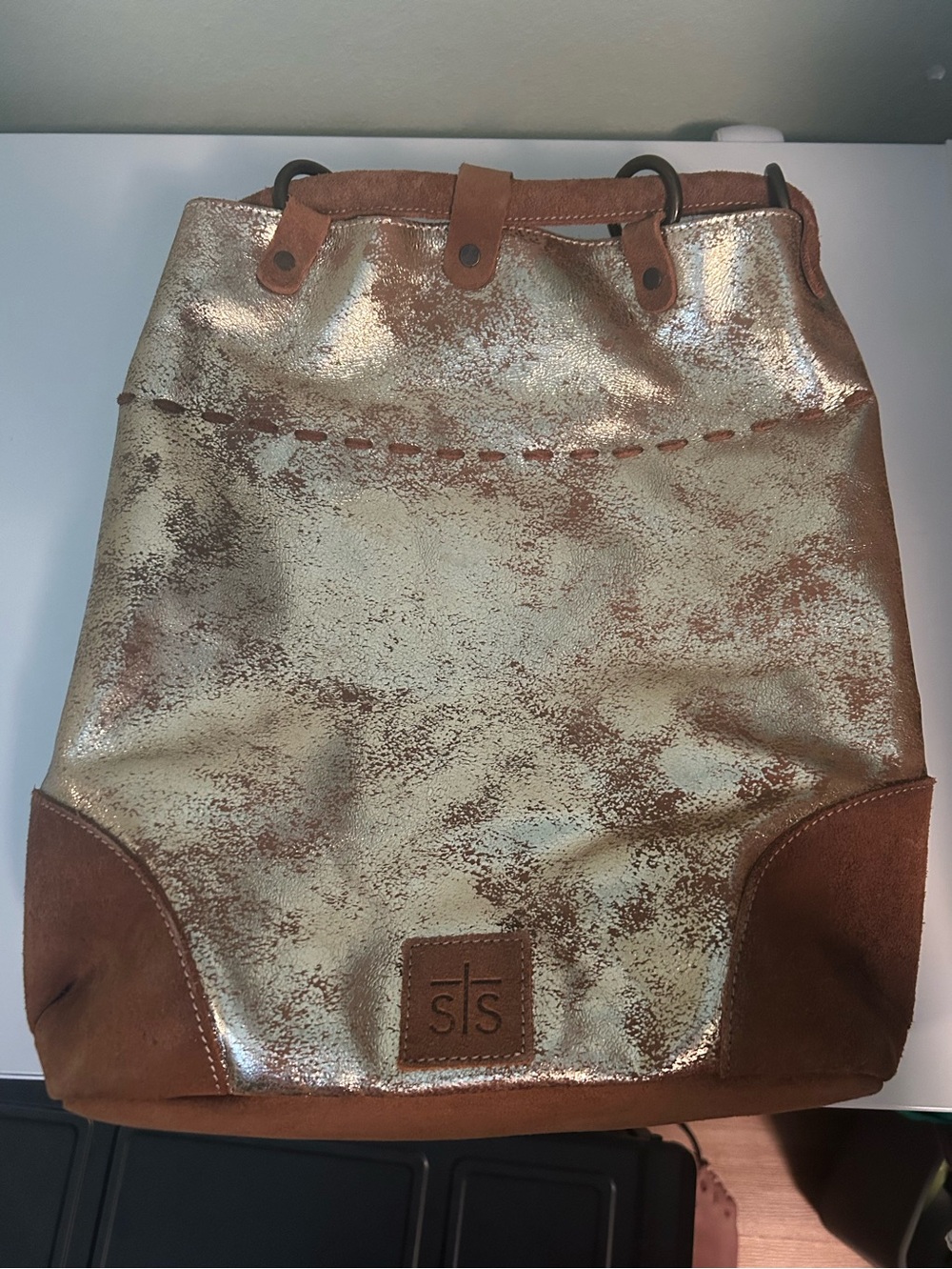 Gold shoulder bag